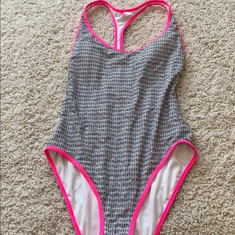 One piece swim suit